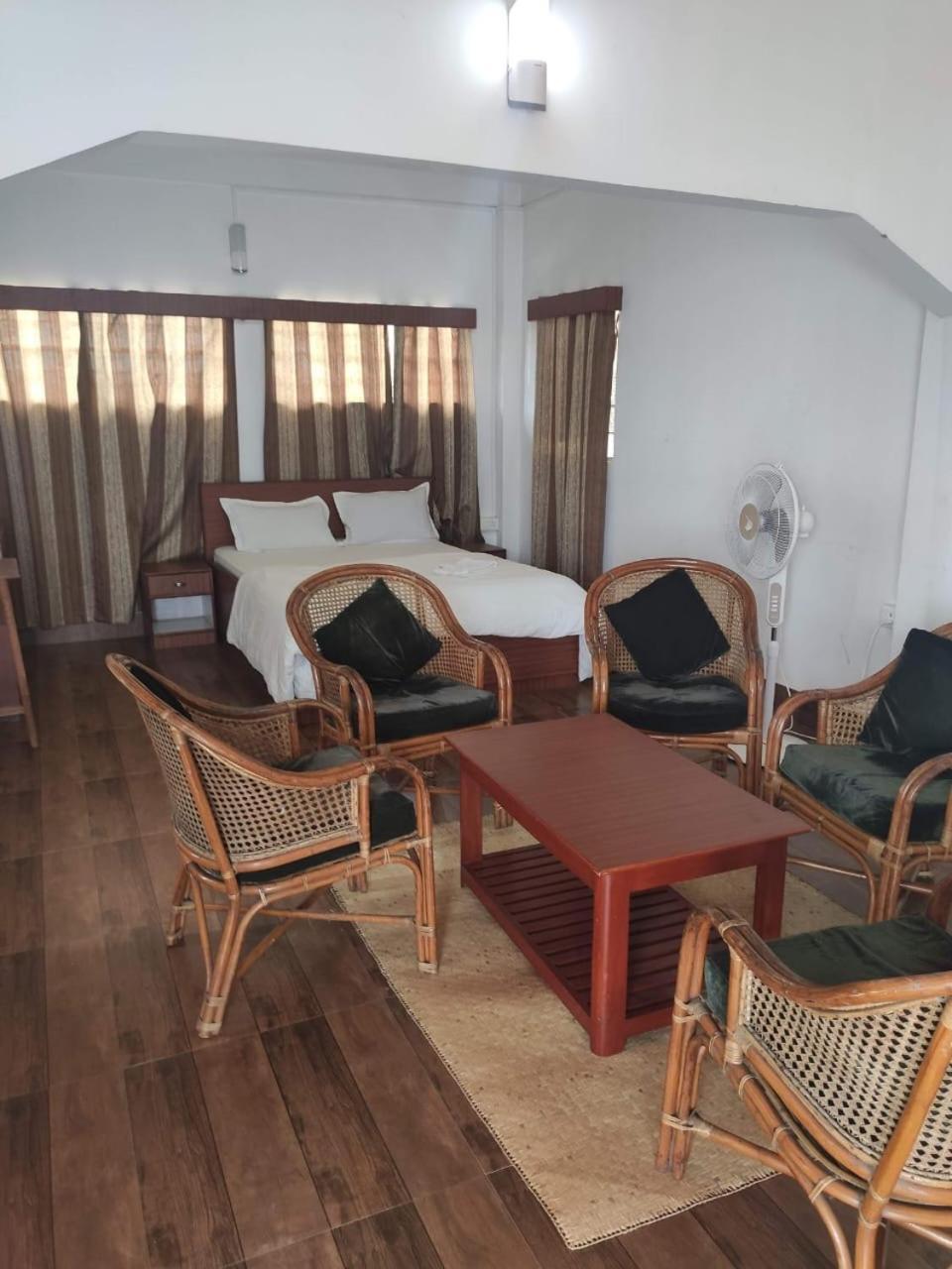 Peit Them Resort Mawlynnong Esterno foto